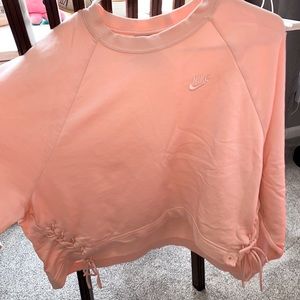 Tie aside Nike Sweater/crewneck